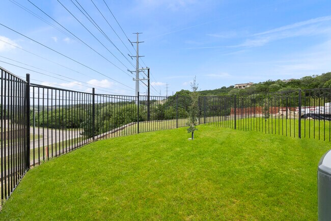 Building Photo - 119 Ave Ventana