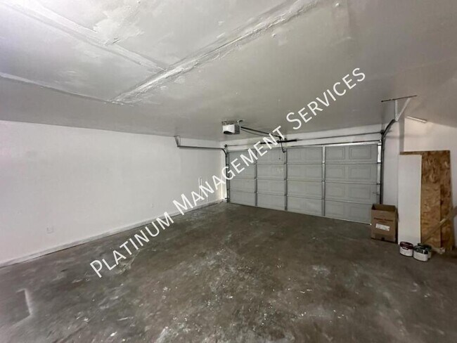 Building Photo - 37609 15th St E
