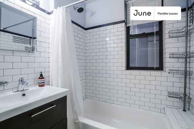 Building Photo - 509 E 87th St