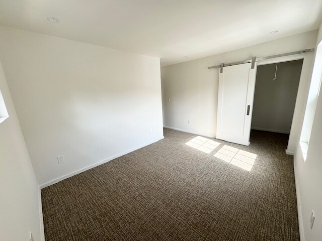 Building Photo - 784 Farmington Ave