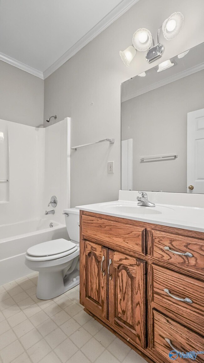 Building Photo - 141 Canterbury Dr