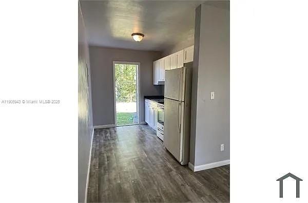 Building Photo - 11850 SW 212th St