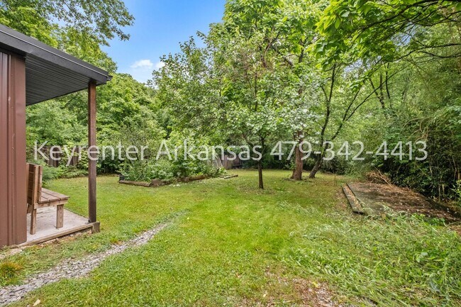 Building Photo - Classic Fayetteville Charm Near Dickson Street with Stunning Outdoor Space