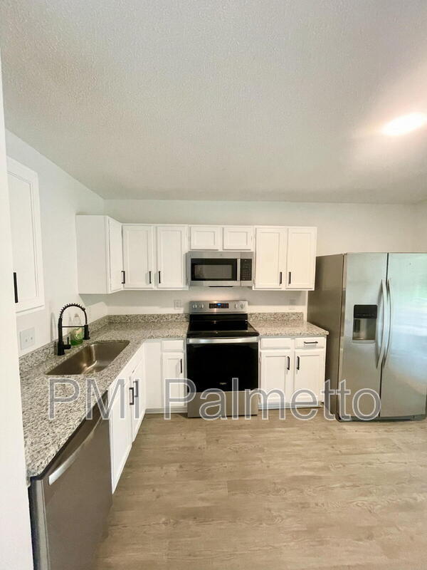 Building Photo - 138 Villa Ct