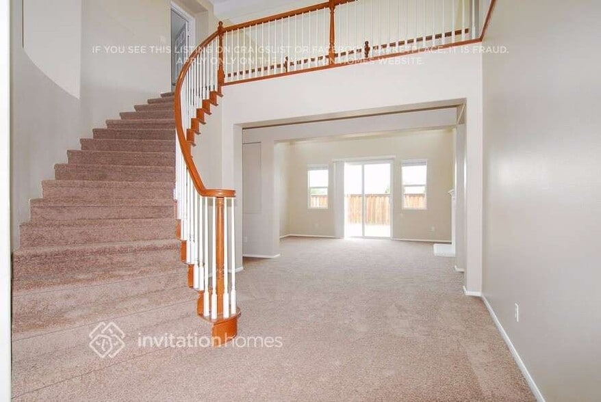 Building Photo - 2263 Finch Cir
