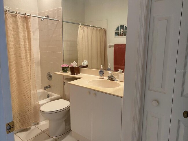 Building Photo - 7739 Whitebridge Glen