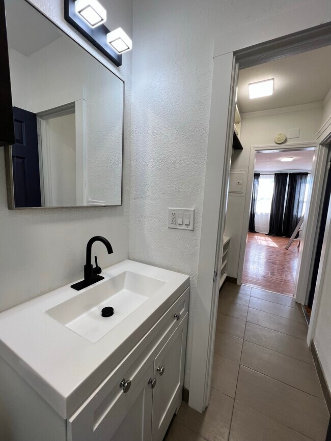 Building Photo - 4222 Carrington St