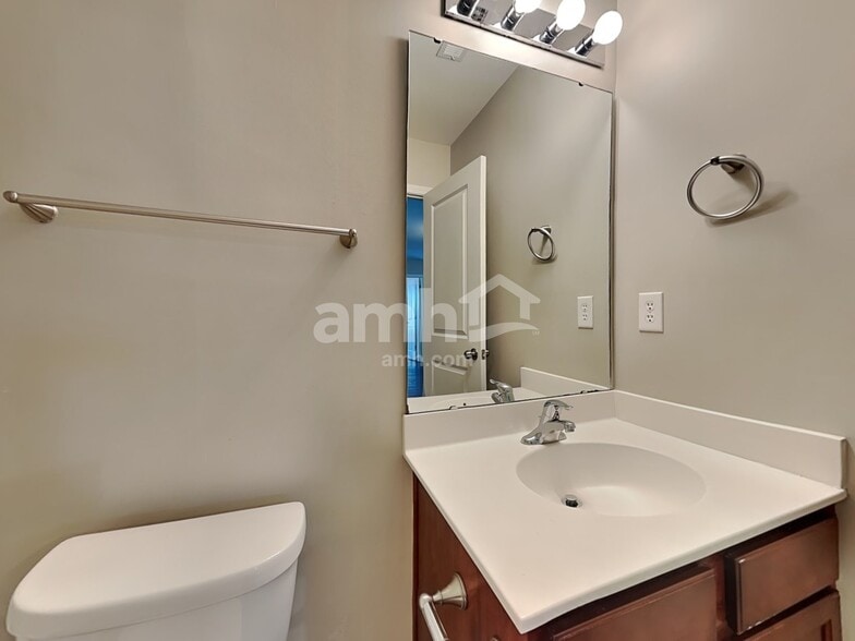 Building Photo - 123 Brookhaven Rd