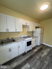 Building Photo - 3708 Erdman Ave