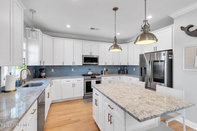 Building Photo - 12 4th St