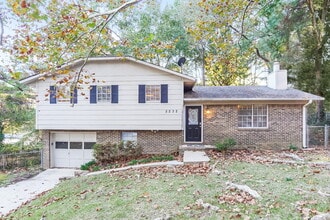 Building Photo - 5232 Beacon Cir