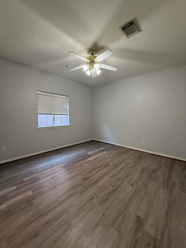 Building Photo - 13814 Bink Ct