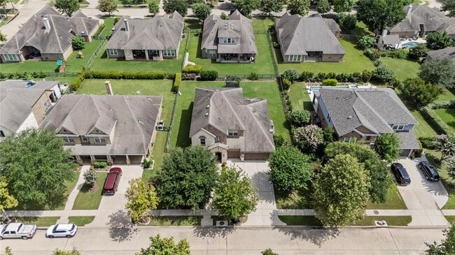 Building Photo - 30510 Hackberry Woods St