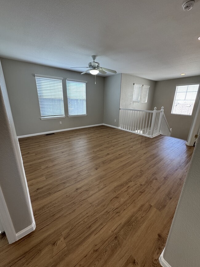 Building Photo - 1416 S Ensenada St