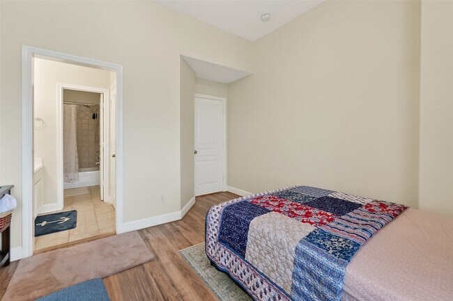 Building Photo - 14419 Manorbier Ln