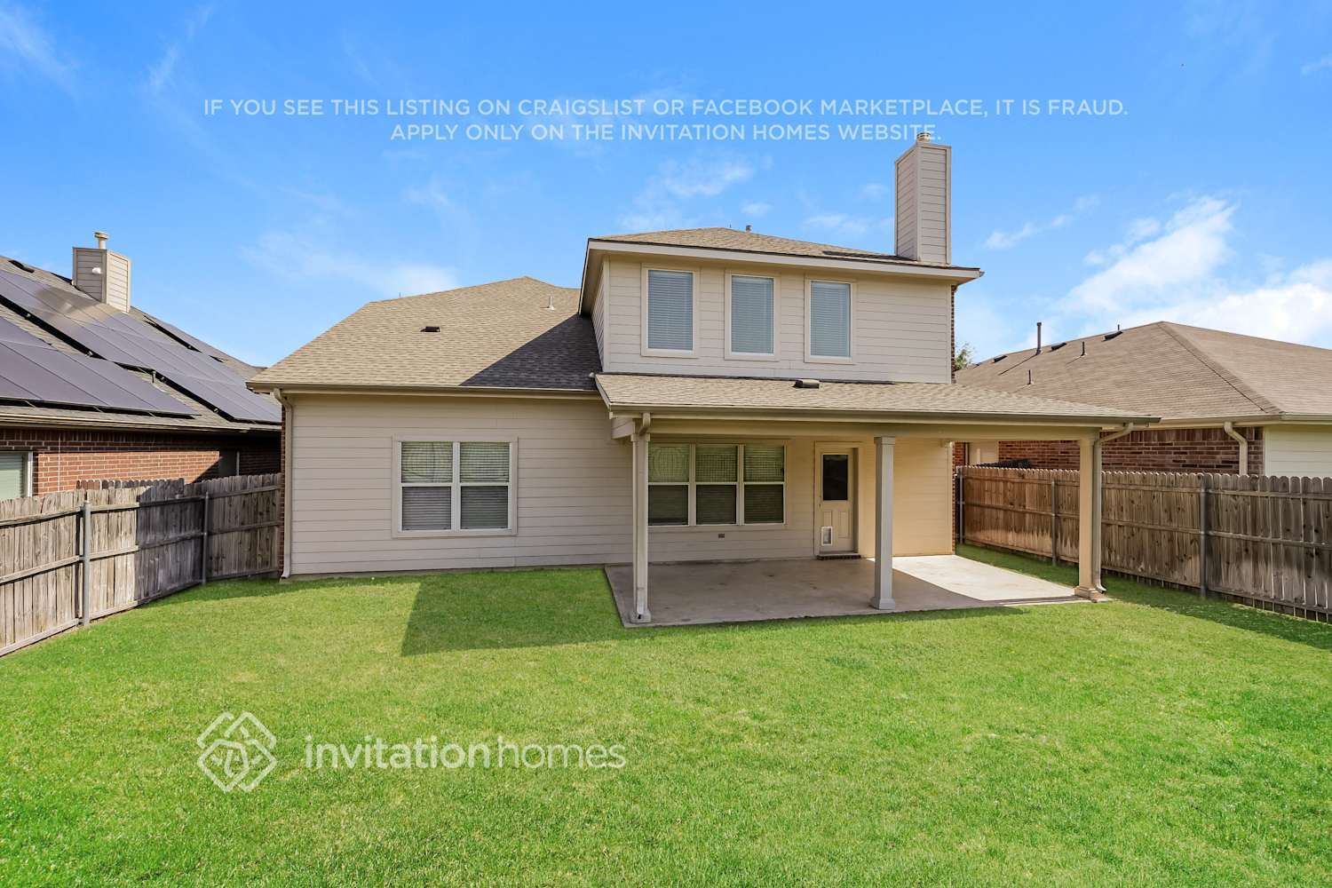 Building Photo - 15713 Landing Creek Ln