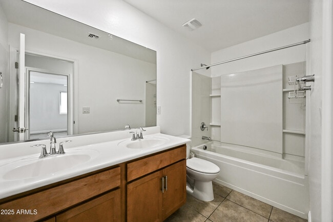 Building Photo - 4831 S Turbine