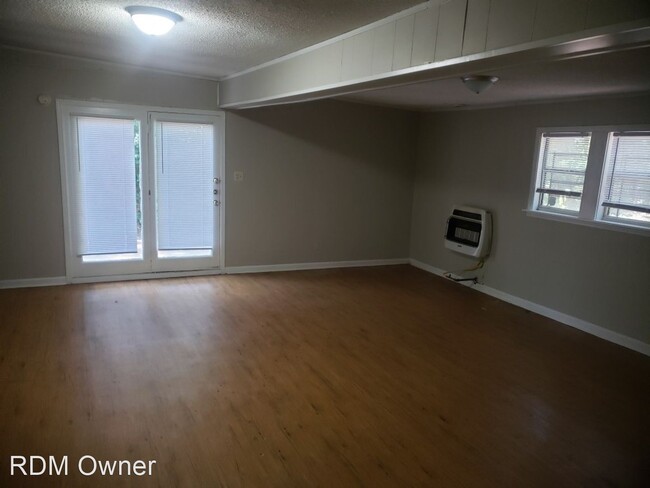 Building Photo - 4 br, 2 bath House - 4207 Truman Ave