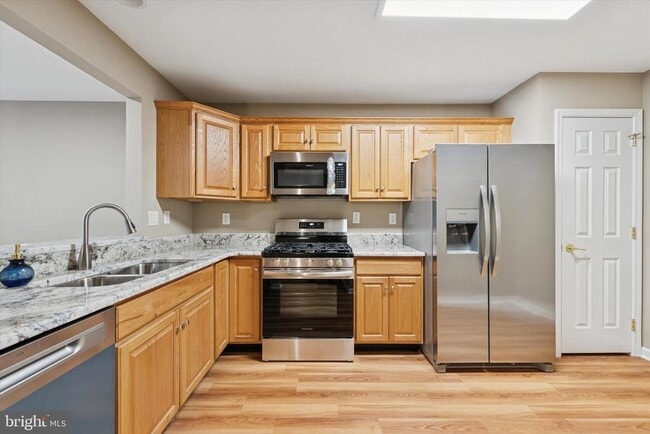 Building Photo - 79 Granite Ln