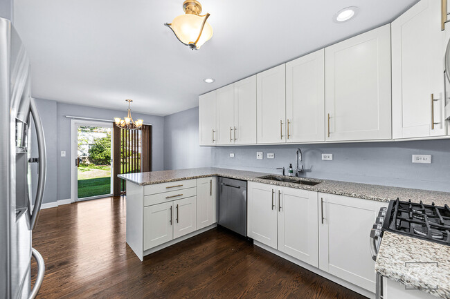 Building Photo - 176 Merriford Ln