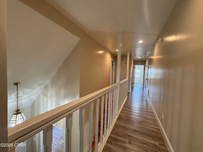 Building Photo - 607 Plantation Ct