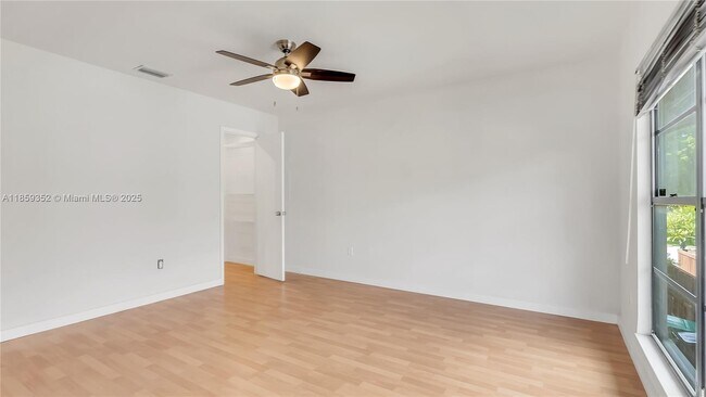 Building Photo - 7123 SW 115th Pl