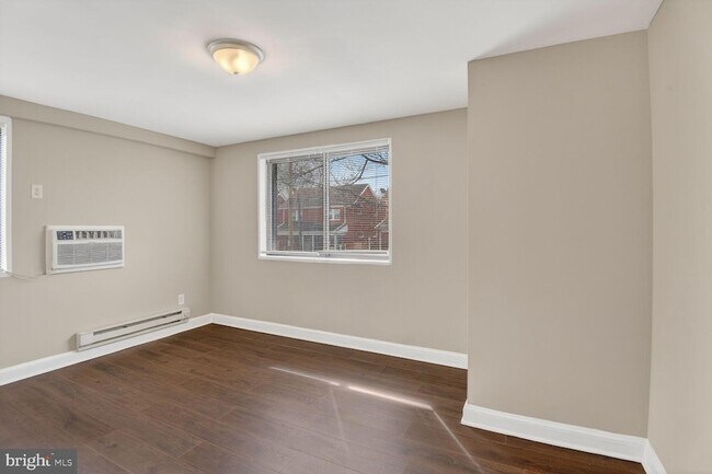 Building Photo - 4430 Martin Luther King Jr Ave SW