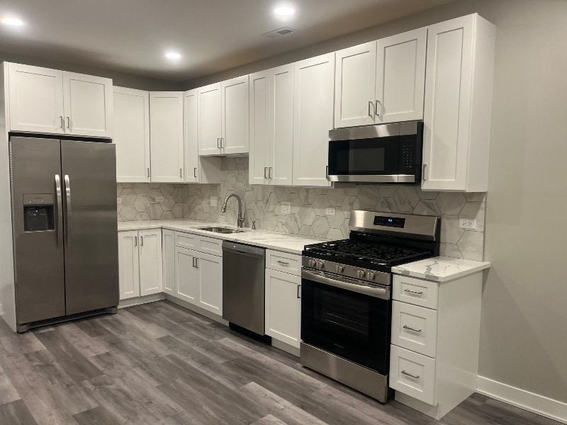 Building Photo - 8106 S Langley Ave