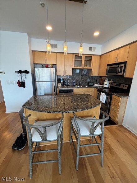 Building Photo - 1237 Washington Ave