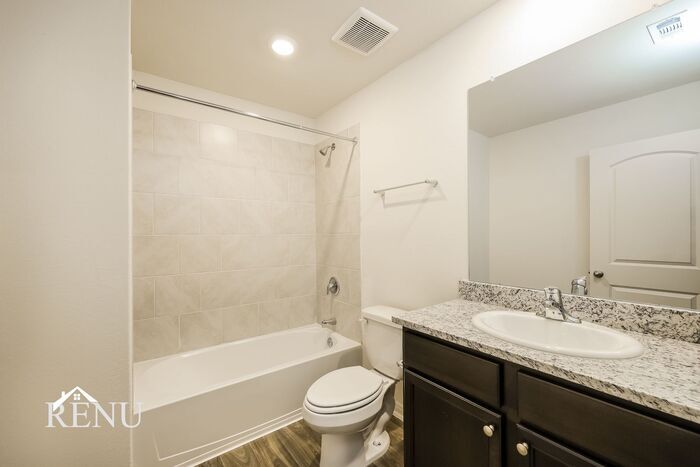 Building Photo - 10934 Chatham Ct