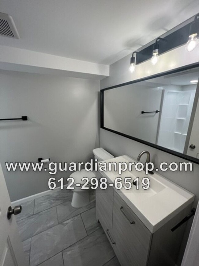Building Photo - House Available August 1, Updated Kitchen ...