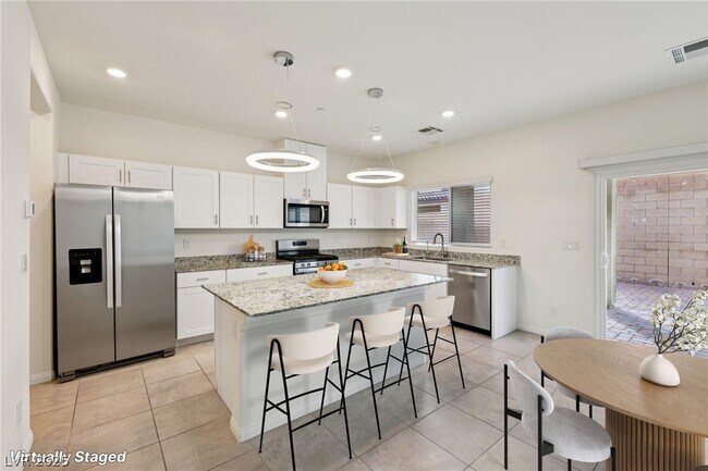 Building Photo - 10971 Meridian Flds Ave