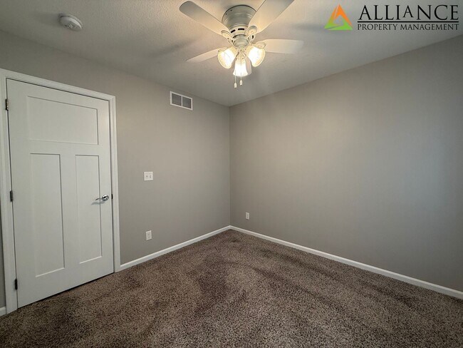 Building Photo - Newly Painted! Beautiful Home in Rock Creek School District!