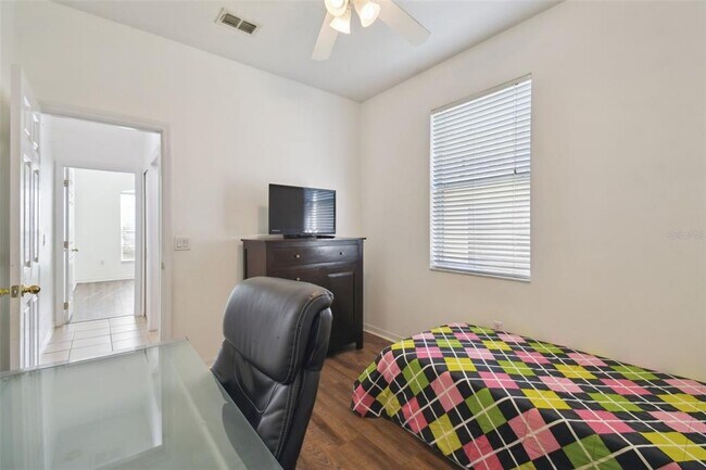 Building Photo - 258 Henley Cir