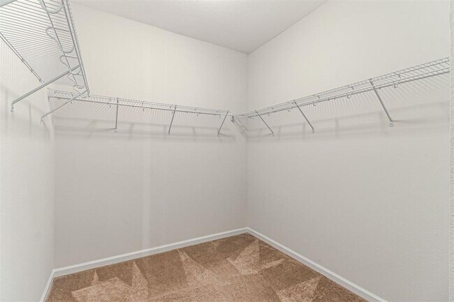 Building Photo - Spacious 4-Bedroom Home Near Amelia Island...