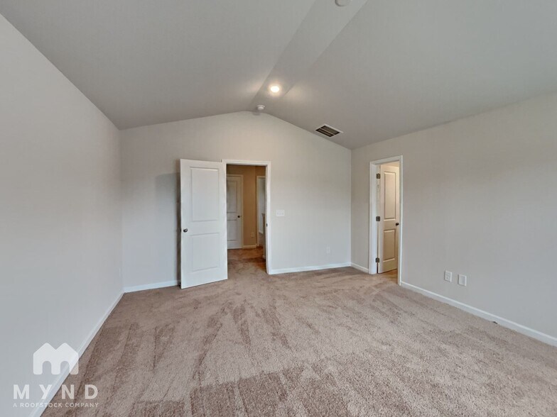 Building Photo - 56 Royal Mdw Dr