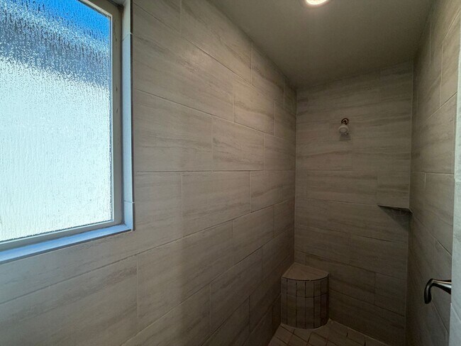 Building Photo - 3 Bedroom Plus Office Single Story New Construction Available Near Woodmont Ave NW & Rainbow Blvd...