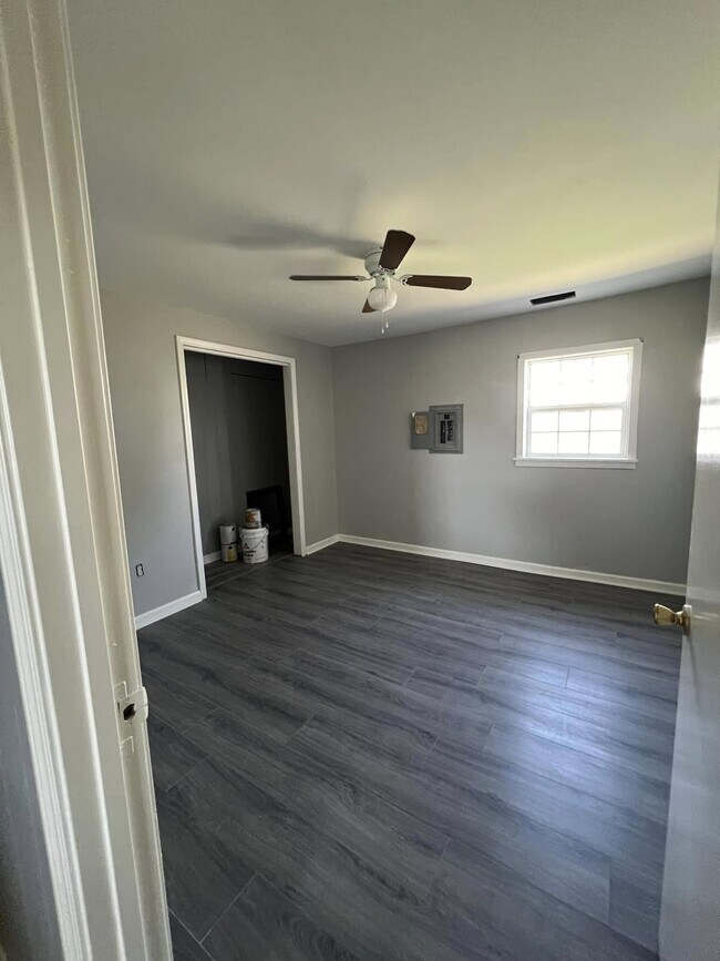 Building Photo - 59 Beaver Rd