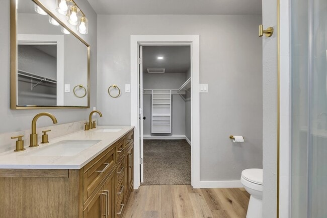 Building Photo - 1426 Cumberland Rd