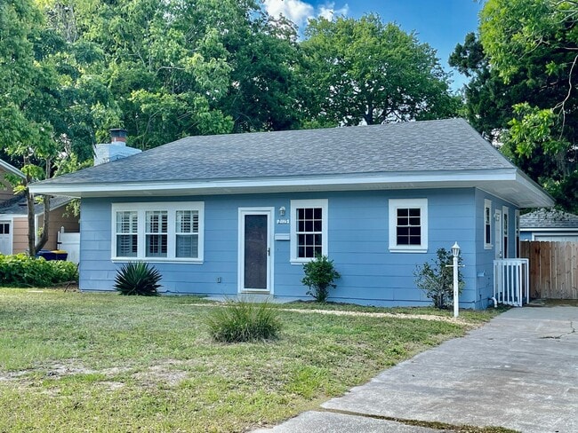 Building Photo - 2115 Belvedere Ave