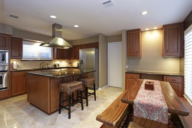 Building Photo - 11314 Piping Rock Dr