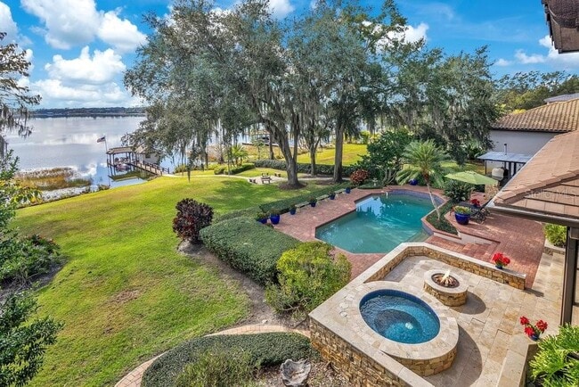 Building Photo - 10577 Down Lakeview Cir