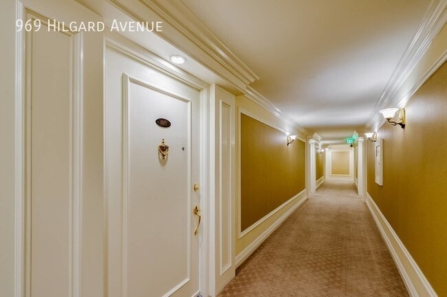 Building Photo - 969 Hilgard Ave