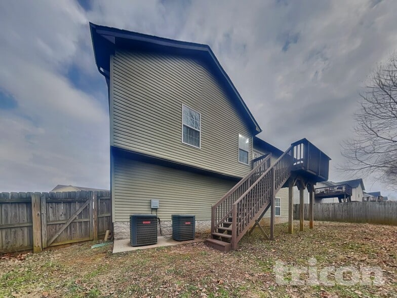 Building Photo - 1457 Mutual Dr