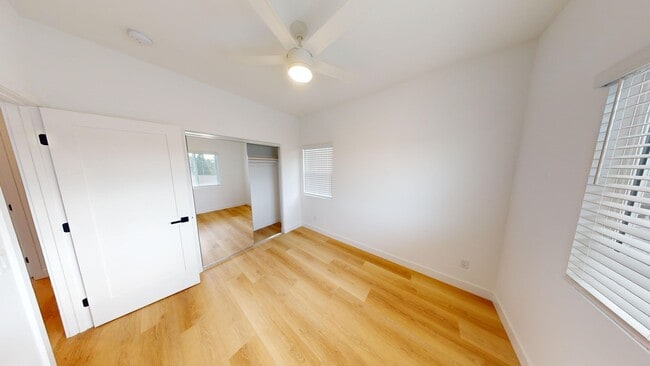 Building Photo - 5339 W Falls View Dr