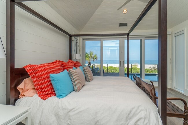 Building Photo - 350 Gulf Blvd