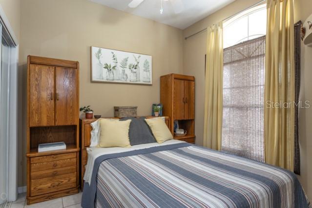 Building Photo - 497 Grandview Ave