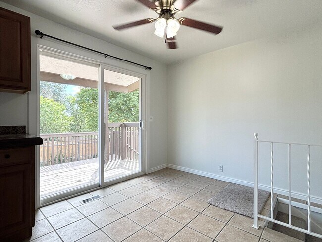 Building Photo - 856 E Park Mesa Way