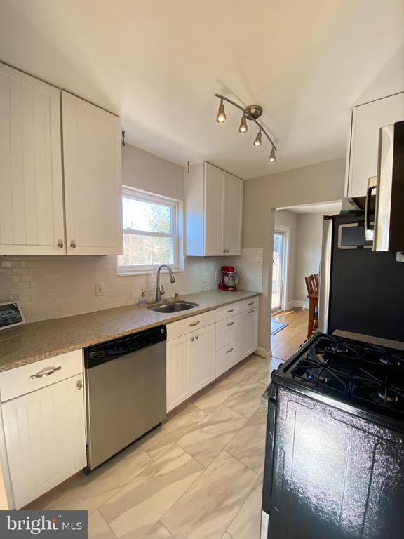 Building Photo - 1406 N Glebe Rd