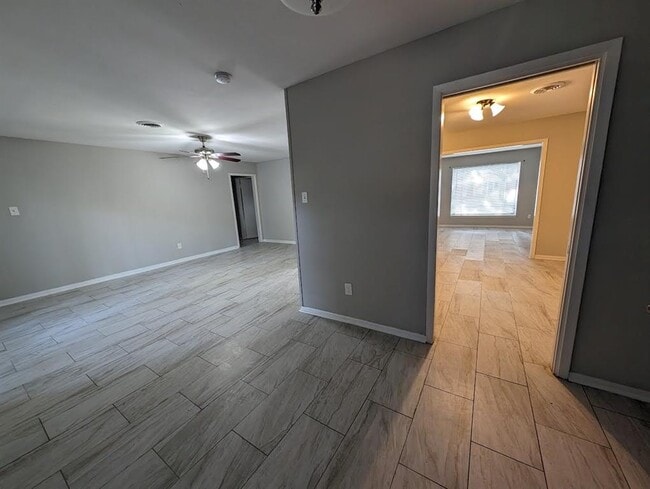 Building Photo - 5478 Birdwood Rd